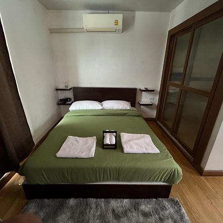 Bud Brew Beyond Dispensary And Hotel Bangkok Esterno foto