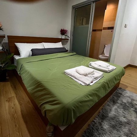 Bud Brew Beyond Dispensary And Hotel Bangkok Esterno foto