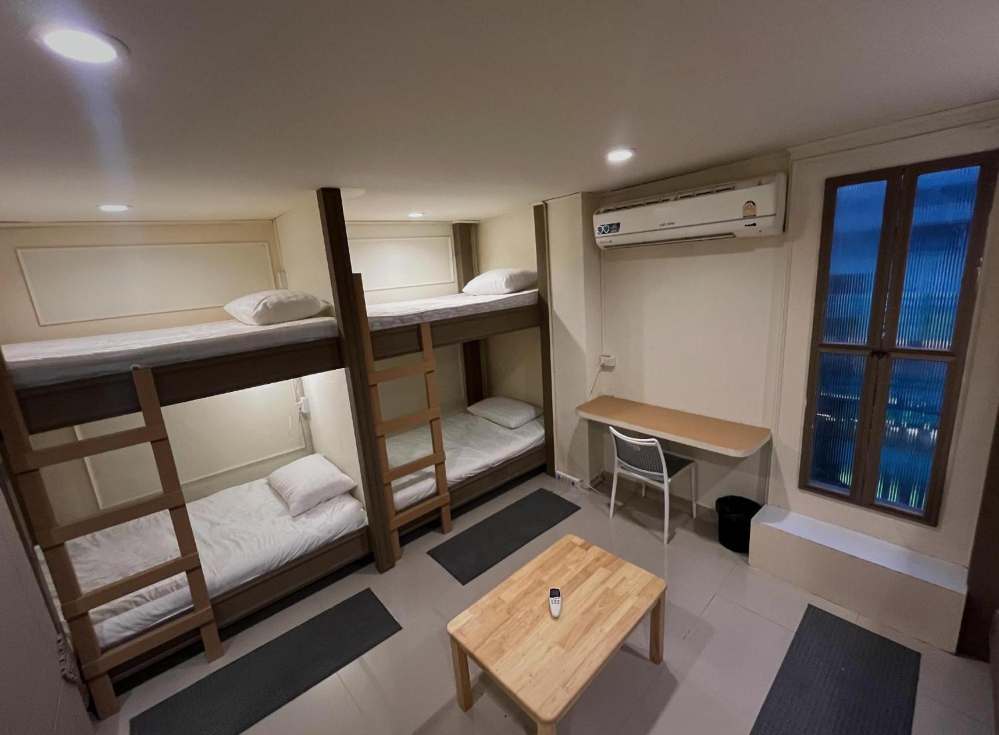 Bud Brew Beyond Dispensary And Hotel Bangkok Esterno foto
